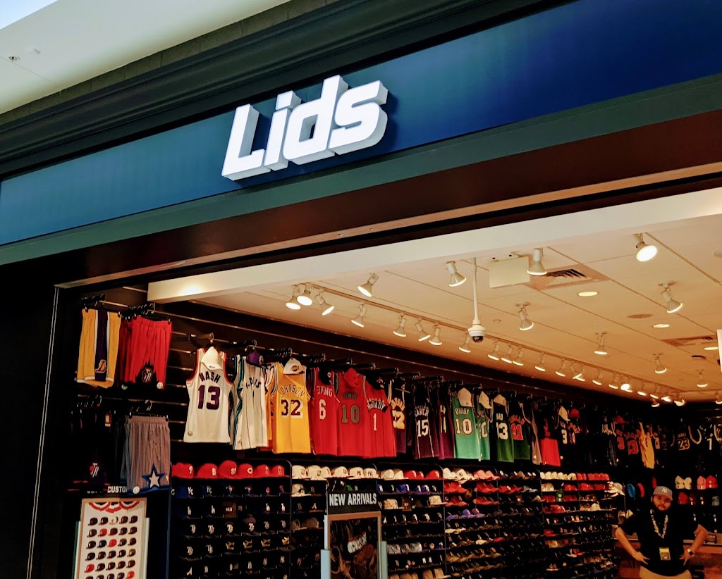 Lids | 140 University Town Center Dr SP115, Sarasota, FL 34243, USA | Phone: (941) 306-1209