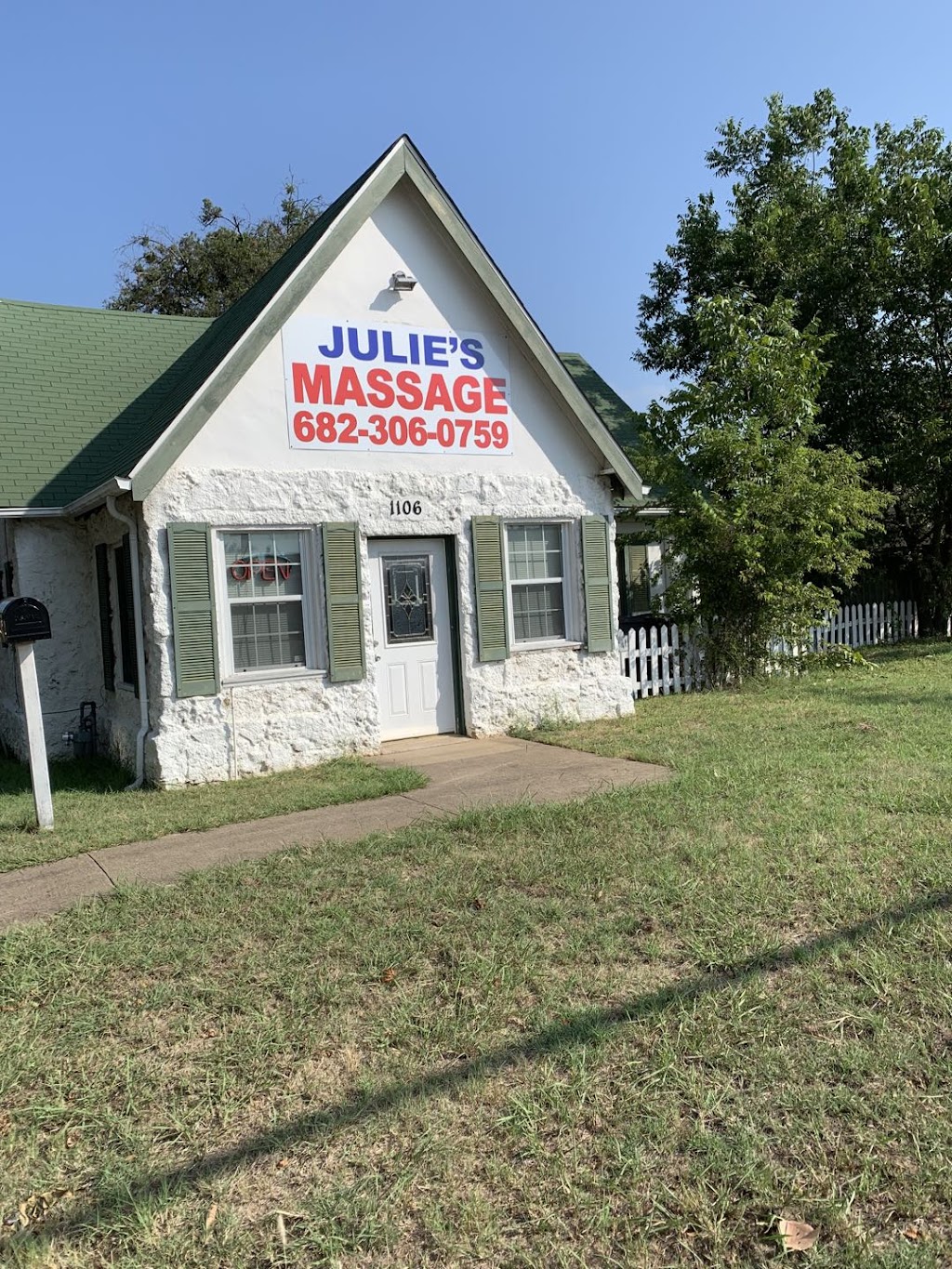 Julies Massage | 1106 Spell Ave, Cleburne, TX 76033, USA | Phone: (682) 306-0759