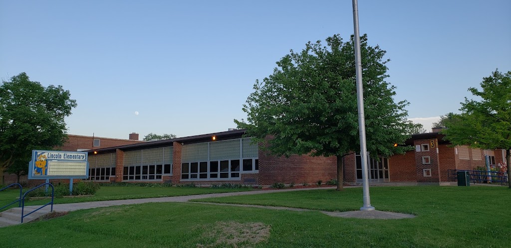 Lincoln Elementary School | 4300 Grove Ave, Brookfield, IL 60513, USA | Phone: (708) 783-4600