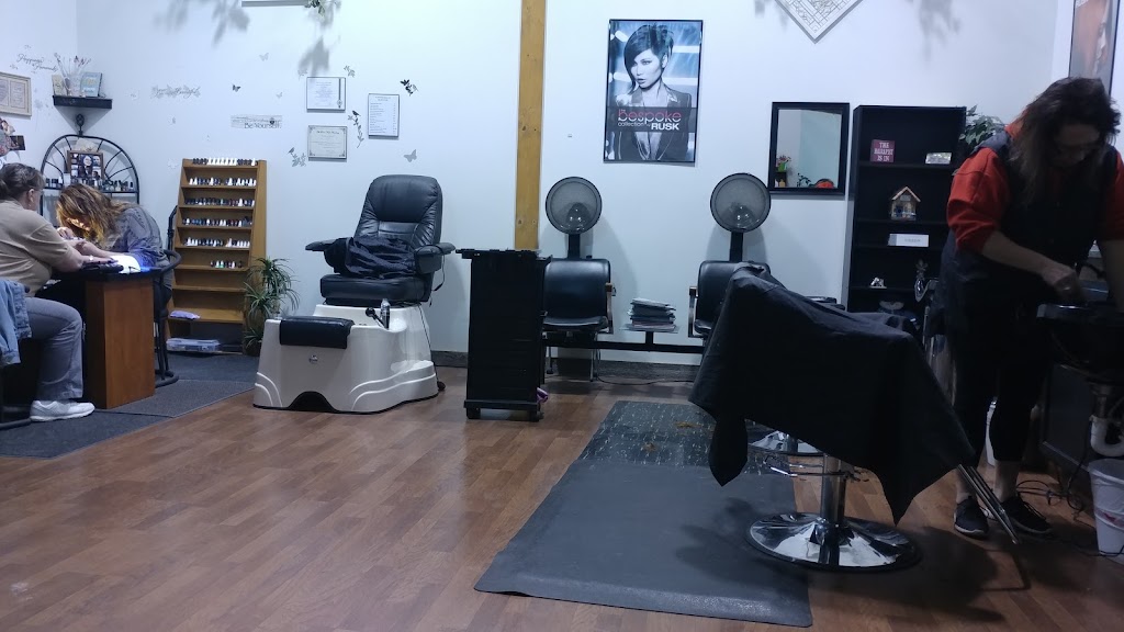 Yer Hair Yer Way | S4066 County Hwy BD, Baraboo, WI 53913, USA | Phone: (608) 355-9979