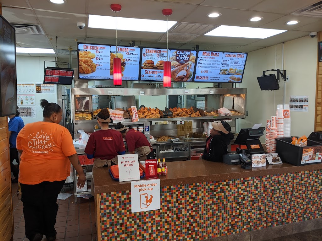 Popeyes Louisiana Kitchen | 1702 W Pecan St, Pflugerville, TX 78660, USA | Phone: (512) 989-9090