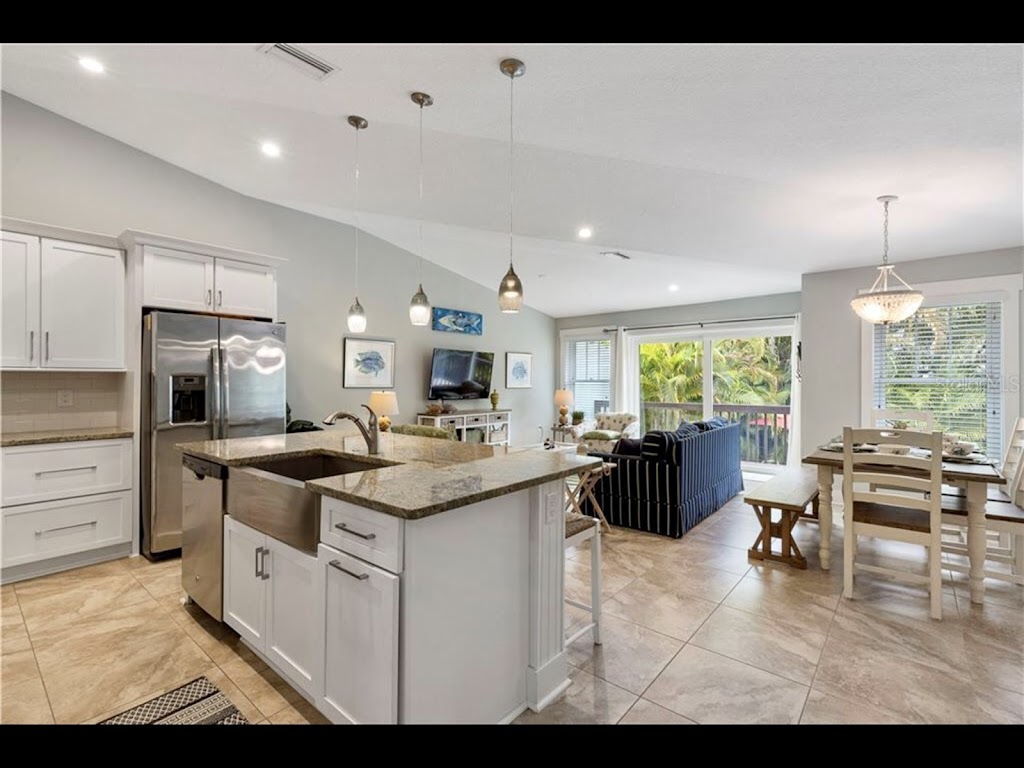 Azure Bliss Vacation Rental | 304 60th St # B, Holmes Beach, FL 34217, USA | Phone: (941) 702-6069