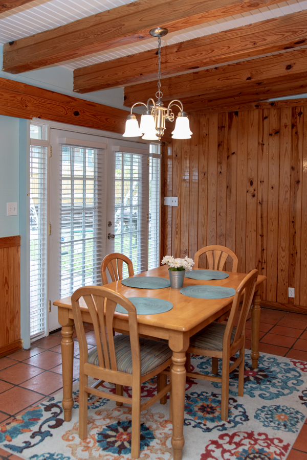 D&R Pelican Bay Resort Inc. | 4206 TX-35, Rockport, TX 78382, USA | Phone: (361) 729-7177