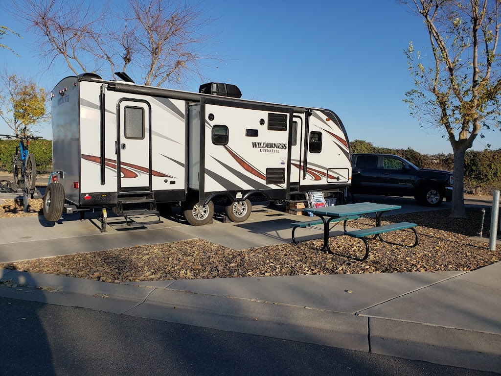 Flag City RV Resort | 6120 W Banner St Rd, Lodi, CA 95242, USA | Phone: (866) 371-4855