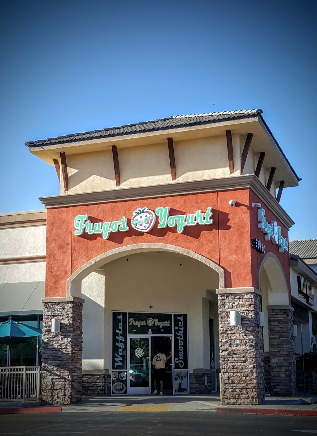 Frugos Frozen Yogurt | 33490 Oak Glen Rd, Yucaipa, CA 92399, USA | Phone: (909) 790-3700