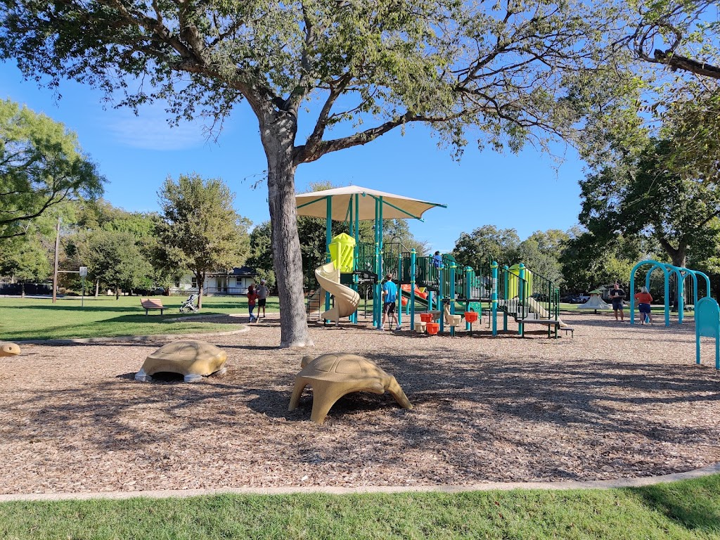Edward Rendon Sr. Park at Festival Beach in Town Lake Metropolitan Park | 2101 Jesse E. Segovia St, Austin, TX 78702, USA | Phone: (512) 974-6700