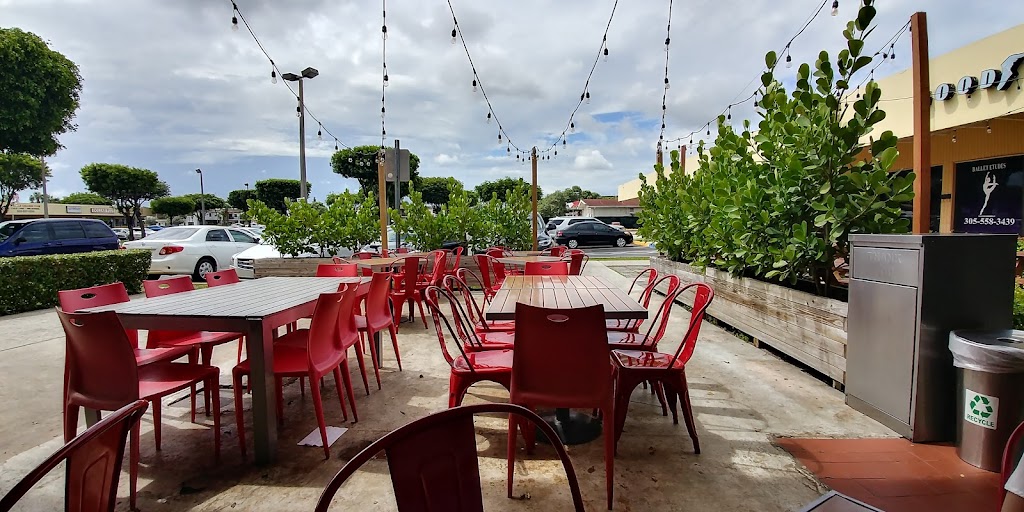 Los Perros | 6828 NW 169th St, Hialeah, FL 33015, USA | Phone: (305) 823-6900