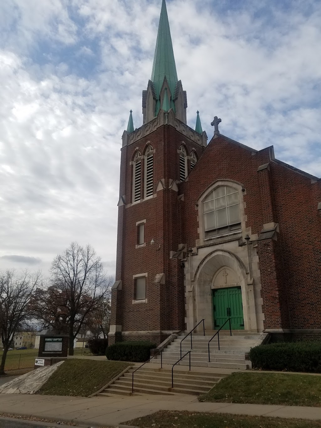 Family Baptist Church | 2201 N Girard Ave, Minneapolis, MN 55411, USA | Phone: (612) 961-7080