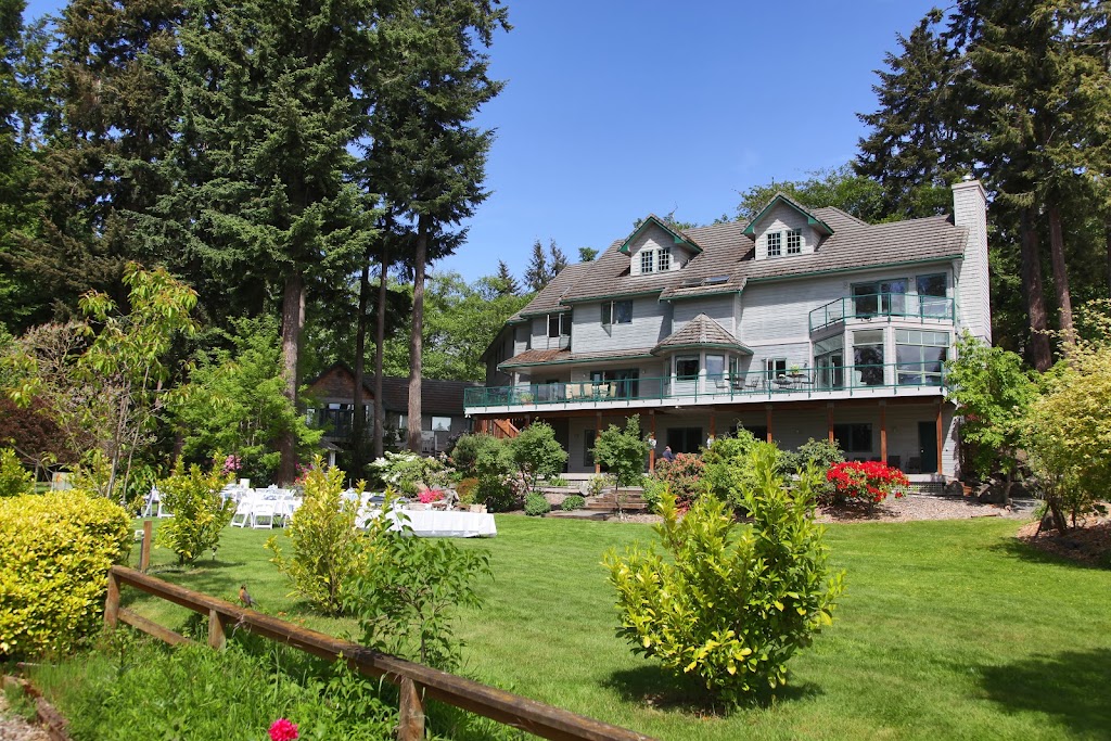 The Quintessa: Sleeps 36! | 3493 French Rd, Clinton, WA 98236, USA | Phone: (425) 263-1701