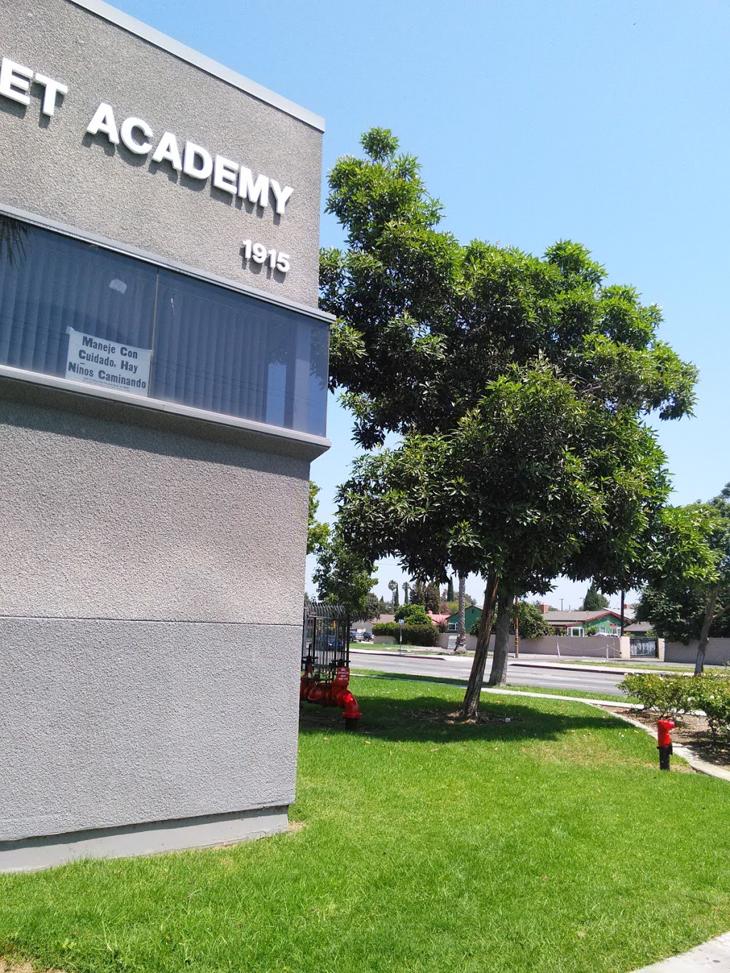 Lorin Griset Academy | 1915 W McFadden Ave, Santa Ana, CA 92704, USA | Phone: (714) 648-2900