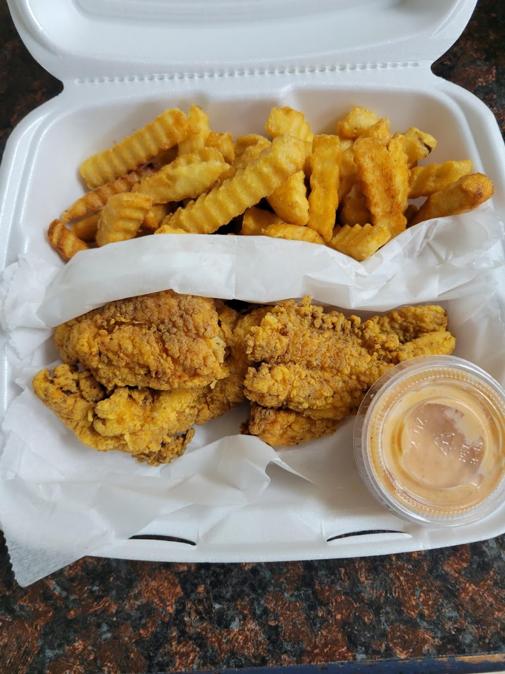 Divine Kitchen Wings Spot | 2250 Hwy 42 North, McDonough, GA 30253 | Phone: (678) 782-3554