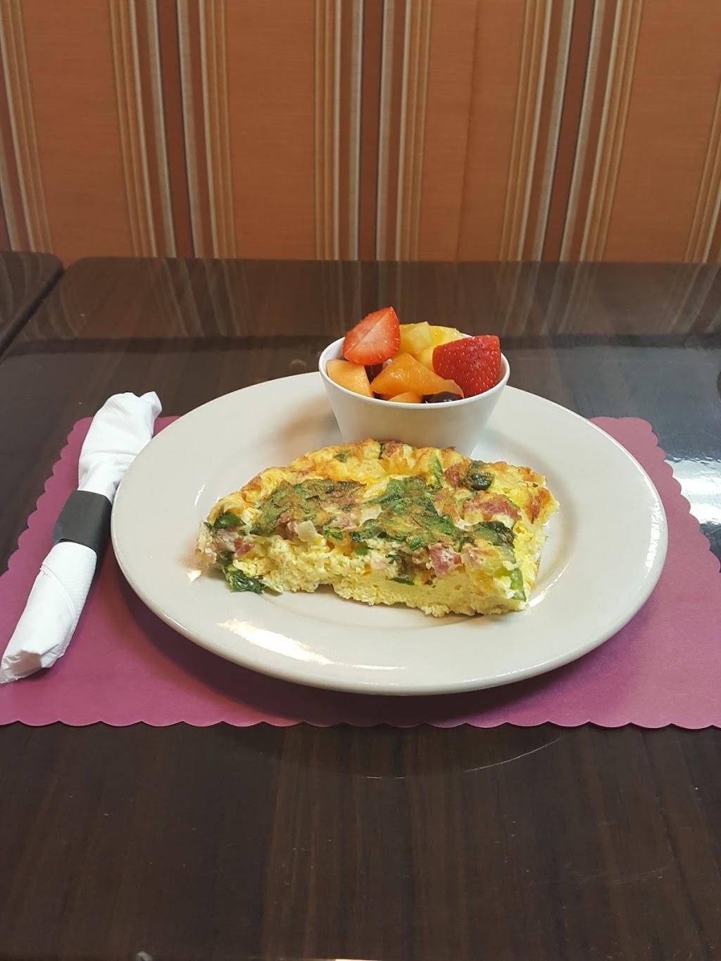 Asteri Restaurant | 1722 S Pinellas Ave, Tarpon Springs, FL 34689, USA | Phone: (727) 943-2999