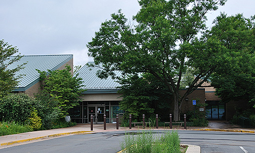 Kings Park Community Library | 9000 Burke Lake Rd, Burke, VA 22015, USA | Phone: (703) 978-5600