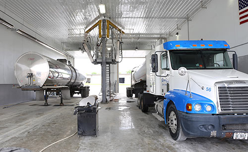 Joes Truck/RV Wash | 5975 Travel Park Cir, Gilroy, CA 95020, USA | Phone: (408) 842-8488