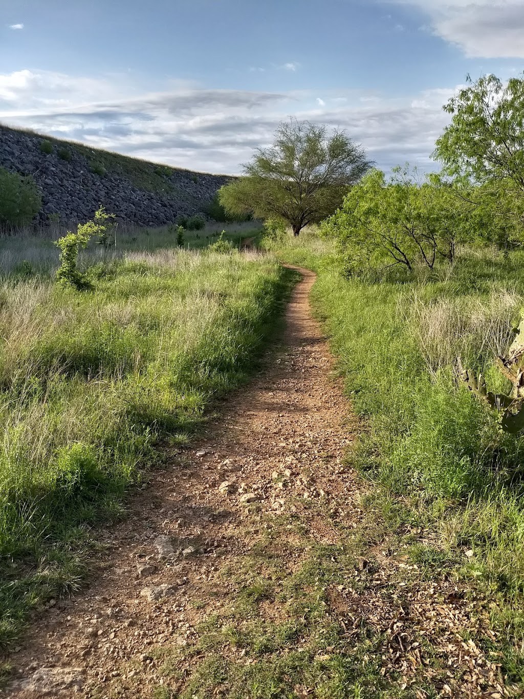 Lower Purgatory Trailhead | Parking lot, 2116 Hunter Rd, San Marcos, TX 78666, USA | Phone: (512) 393-8000