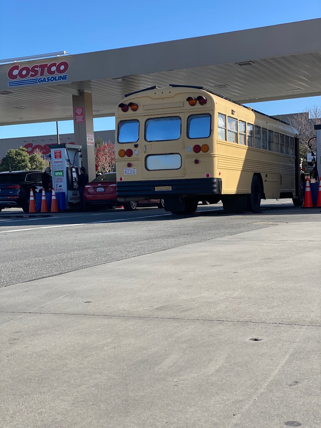 Costco Gas Station | 2300 Middlefield Rd, Redwood City, CA 94063, USA | Phone: (650) 568-4040
