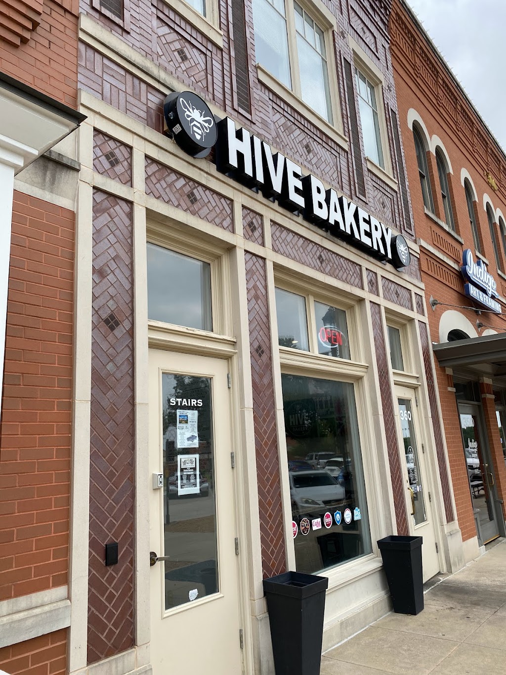 Hive Bakery | 360 Parker Square Rd, Flower Mound, TX 75028, USA | Phone: (972) 316-7625