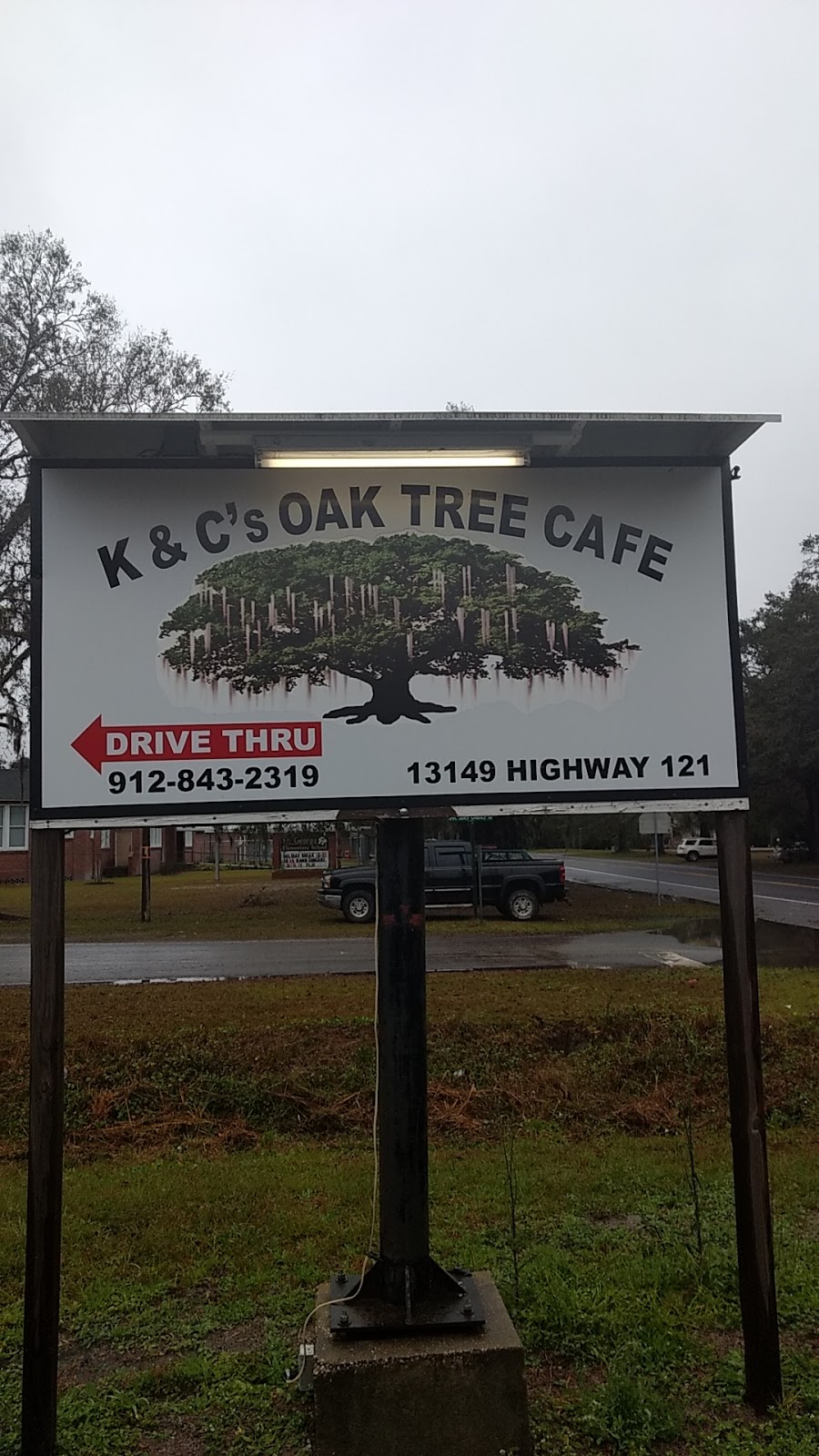 K & Cs Oak Tree Cafe LLC | 13149 Florida Ave, St George, GA 31562, USA | Phone: (912) 843-2319