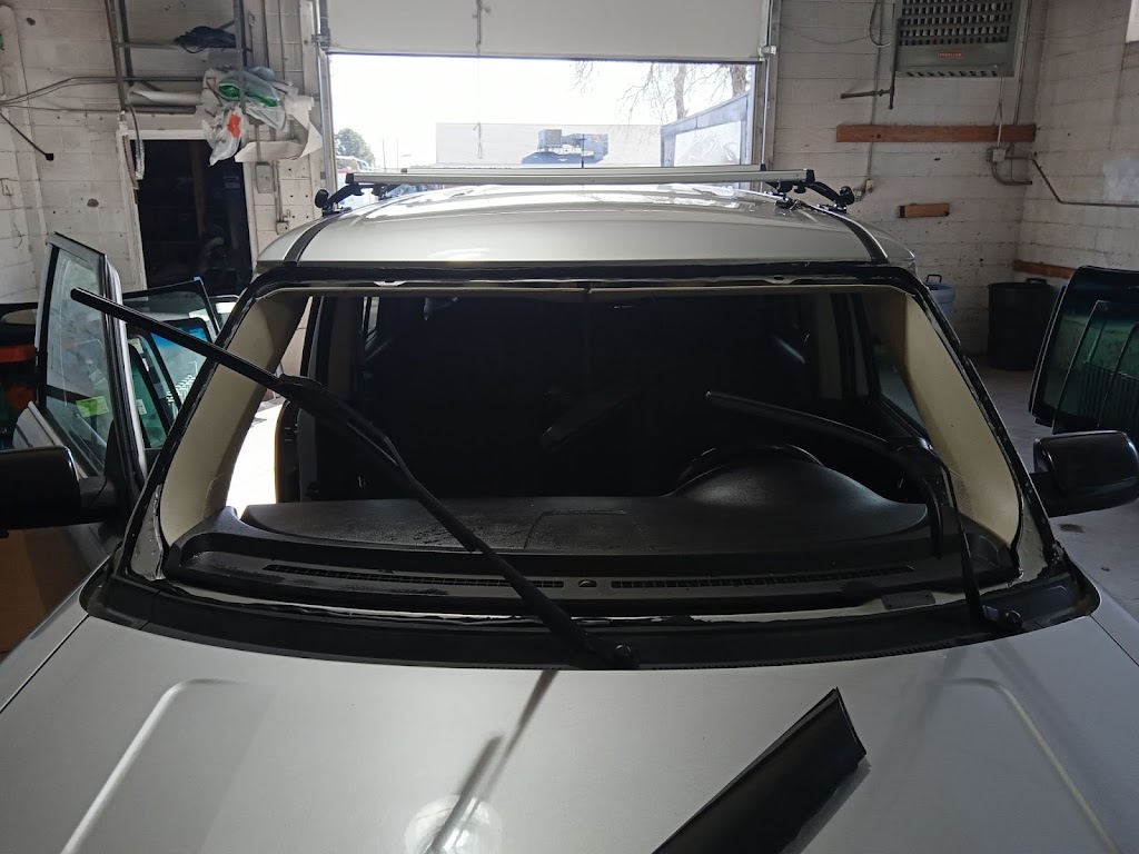SLP Auto Glass & Windshield Replacement | 5700 W Alameda Ave, Lakewood, CO 80226 | Phone: (303) 936-6666