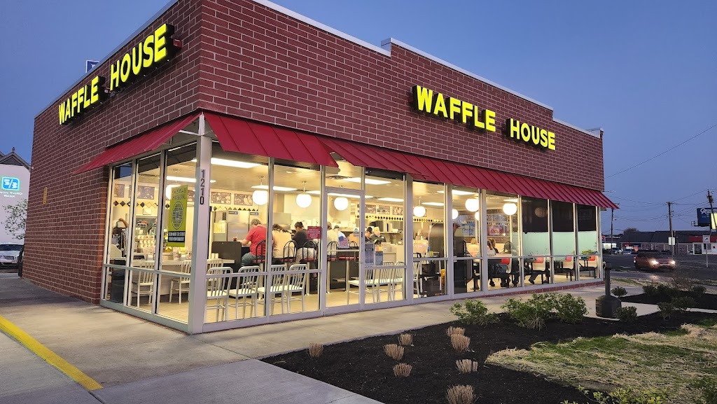 Waffle House | 1210 Wilmington Ave, Dayton, OH 45420, USA | Phone: (937) 412-0335