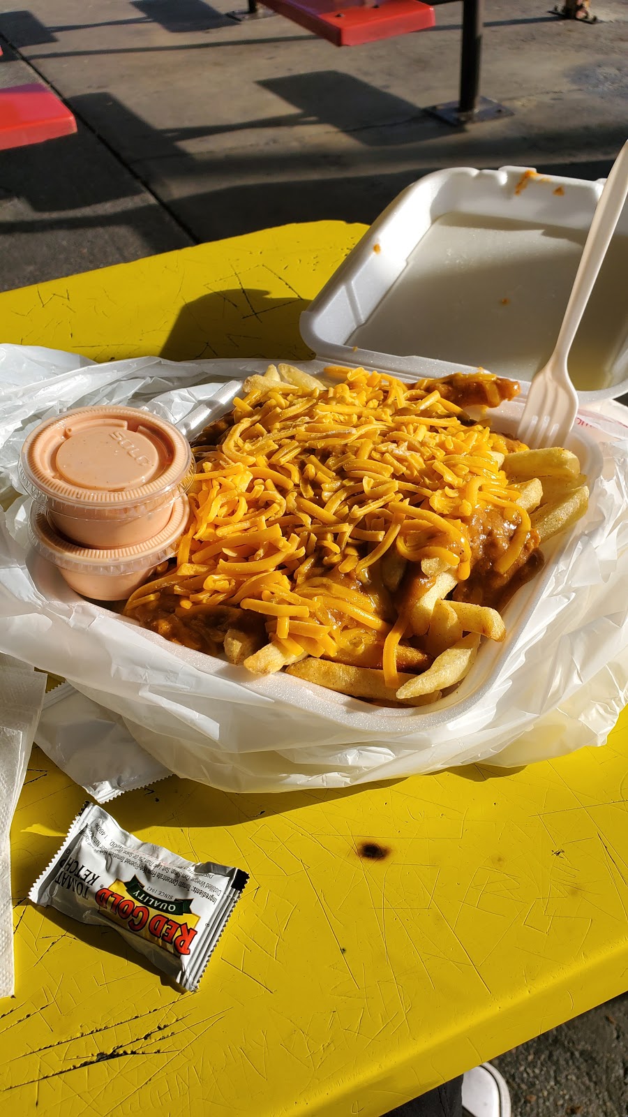 Tams Burgers | 5023 S Central Ave, Los Angeles, CA 90011, USA | Phone: (323) 233-1320