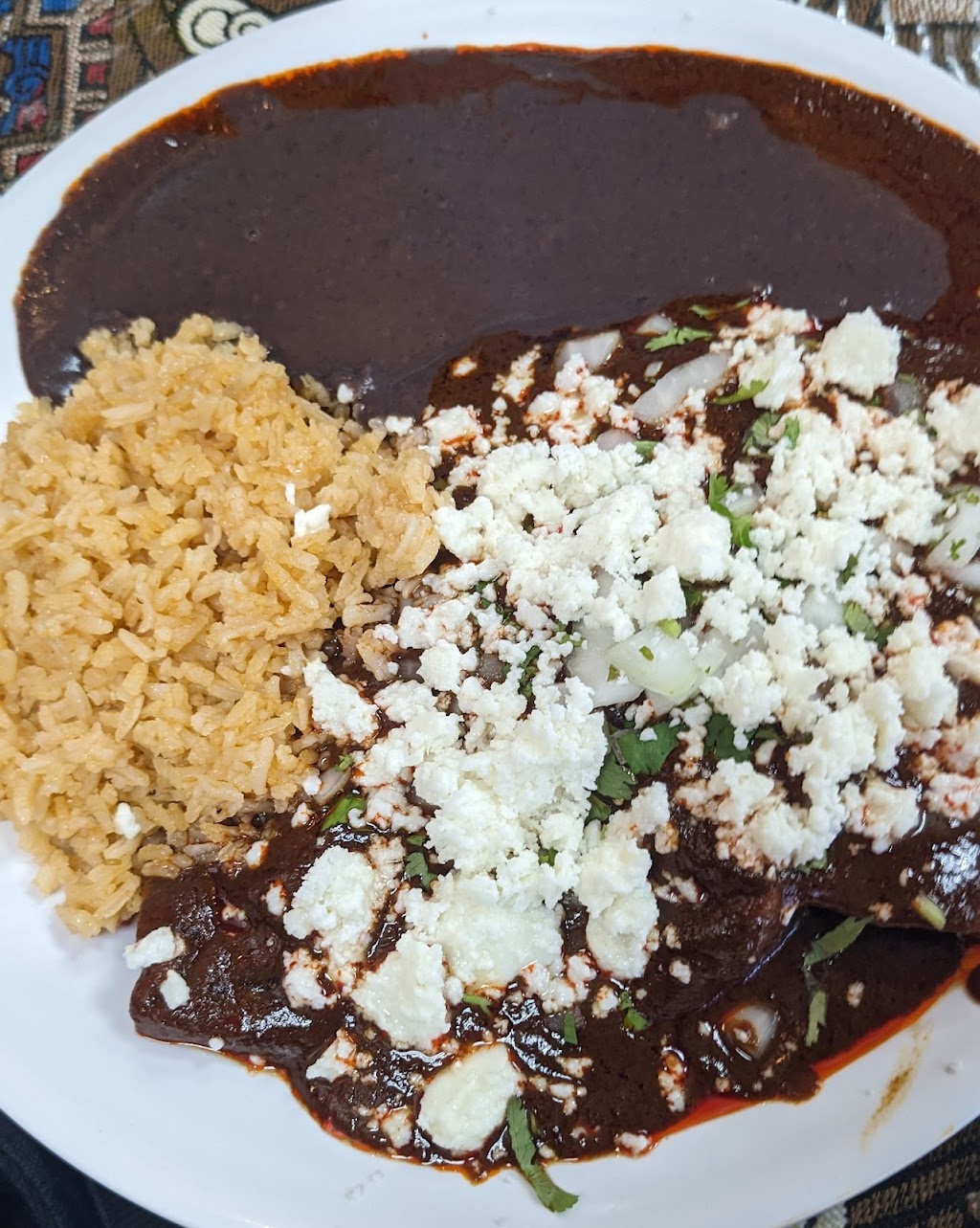 Los Oaxaquenos | 2324 W Clarendon Dr, Dallas, TX 75208, USA | Phone: (972) 850-9922