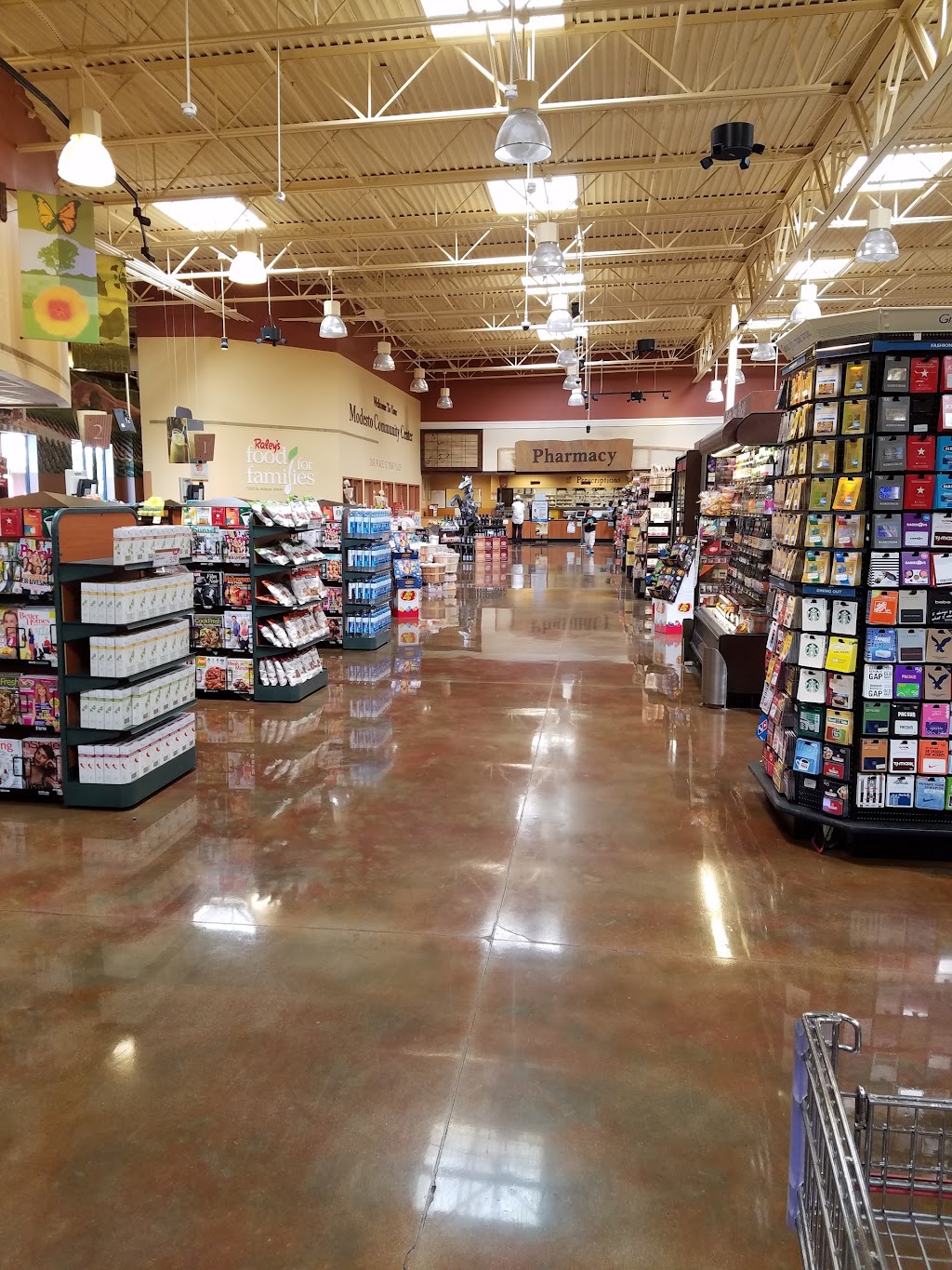 Raleys | 3020 Floyd Ave Suite 139, Modesto, CA 95355, USA | Phone: (209) 551-2050