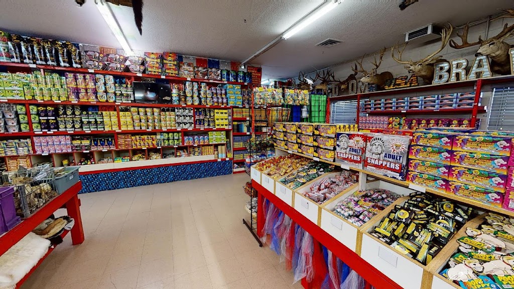 Rocky Mountain Fur & Fireworks | 14950 US-20, Caldwell, ID 83607, USA | Phone: (208) 459-6894