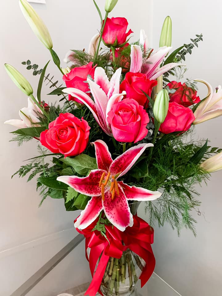 Turning Over A New Leaf Flowers & Gifts | 313 W Main St, Gas City, IN 46933, USA | Phone: (765) 573-3366