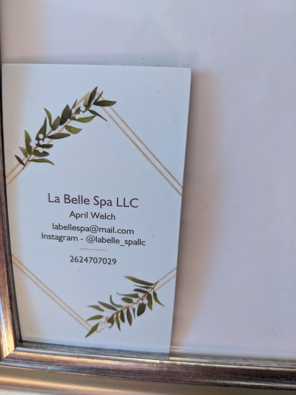 Unique Suites | 210 Pawling Ave, Hartland, WI 53029, USA | Phone: (262) 367-8397