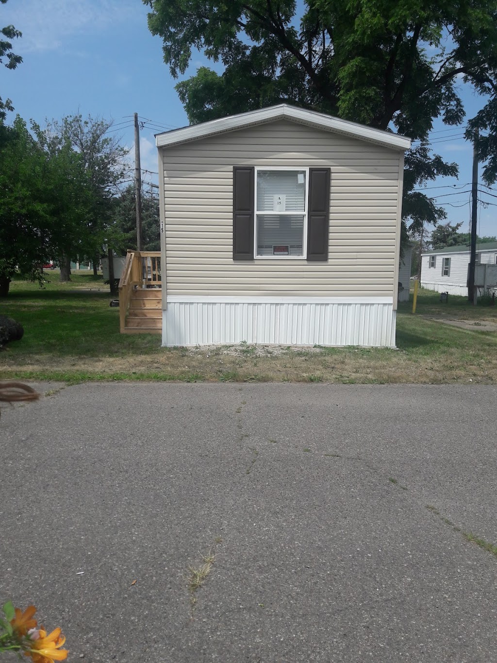 Lincoln Park Mobile Home Village | 3075 Dix Hwy, Lincoln Park, MI 48146, USA | Phone: (313) 381-0268