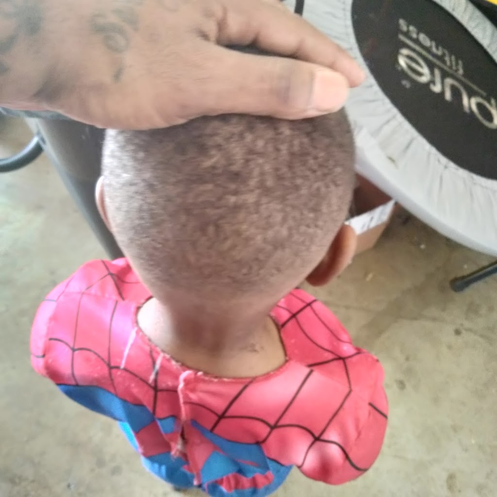 Bighomies cuttz | 753 Silverbrook Dr, Saginaw, TX 76179, USA | Phone: (817) 350-1153