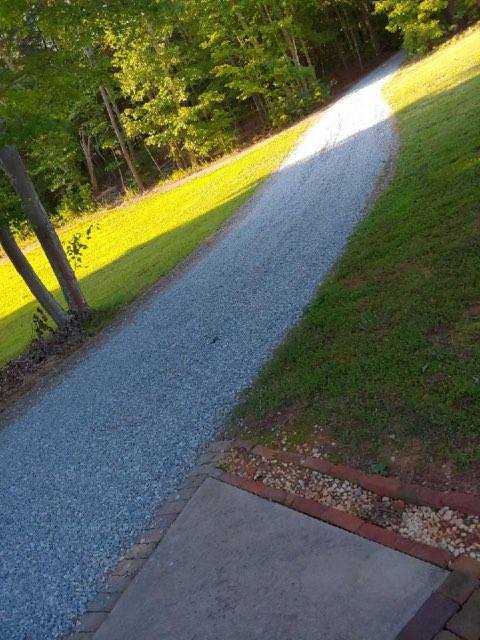 Shane Clark Trucking Inc | 332 Stoney Creek Church Rd, Burlington, NC 27217, USA | Phone: (336) 516-8126