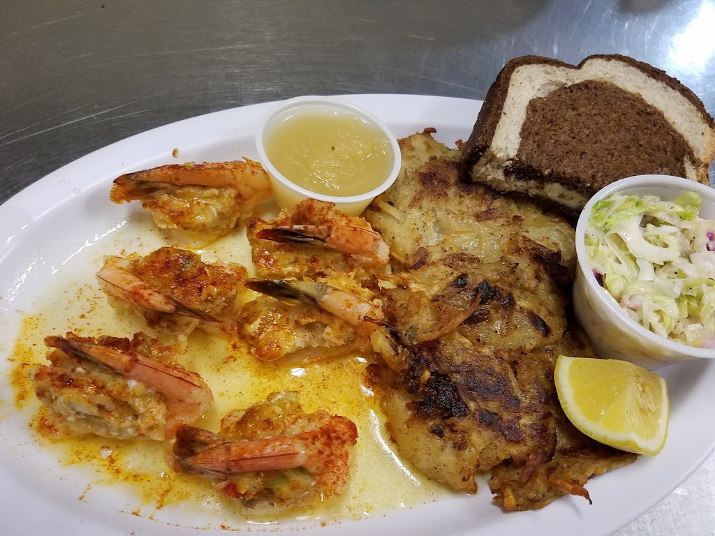 Lake Church Inn | 680 Co Hwy D, Belgium, WI 53004, USA | Phone: (414) 688-3782