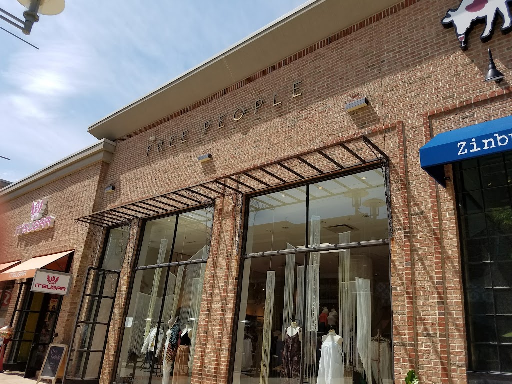 Free People | 8030 Renaissance Pkwy, Durham, NC 27713, USA | Phone: (919) 405-2827