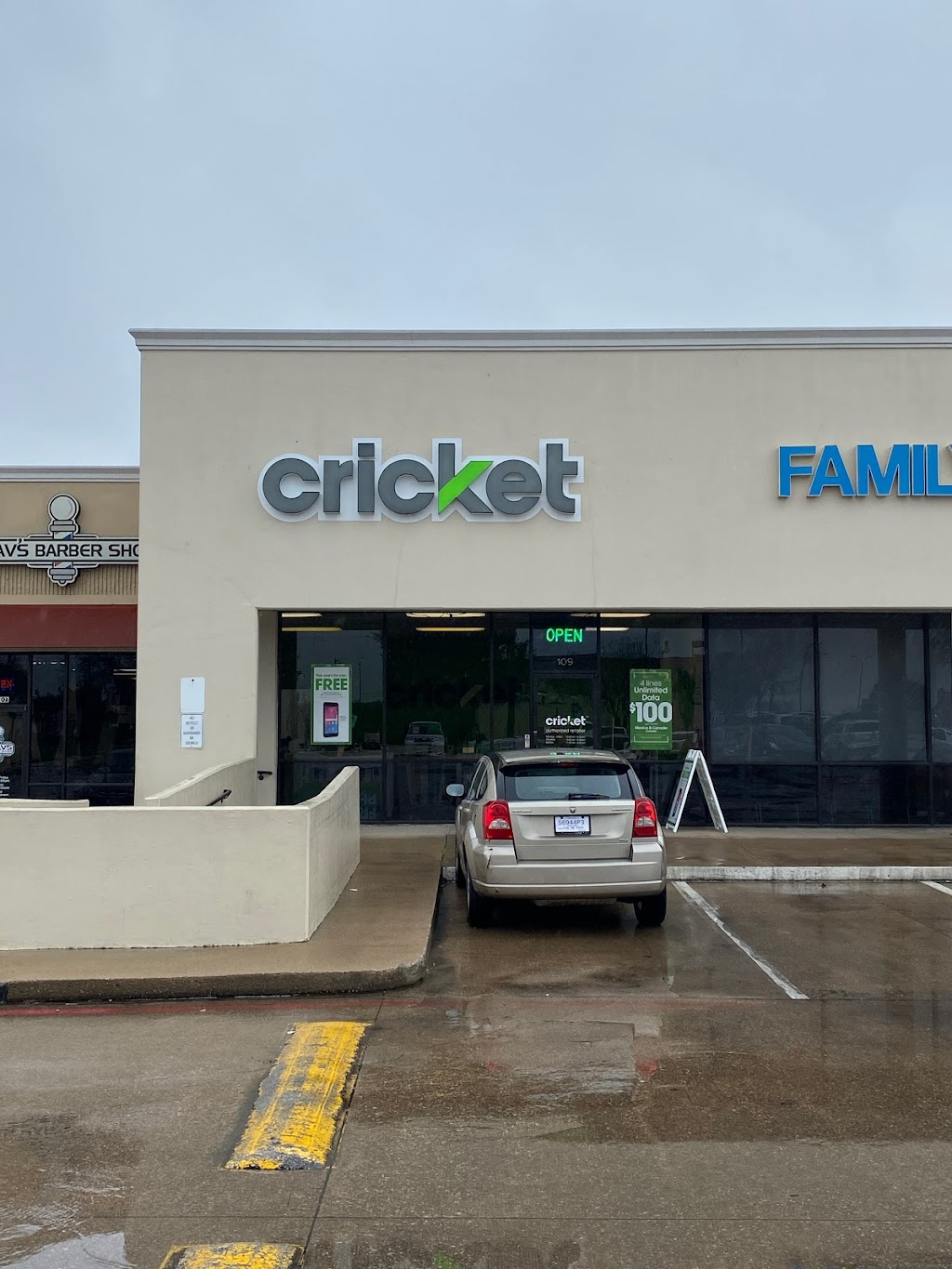 Cricket Wireless Authorized Retailer | 2110 N Galloway Ave # 109, Mesquite, TX 75150 | Phone: (469) 998-1999