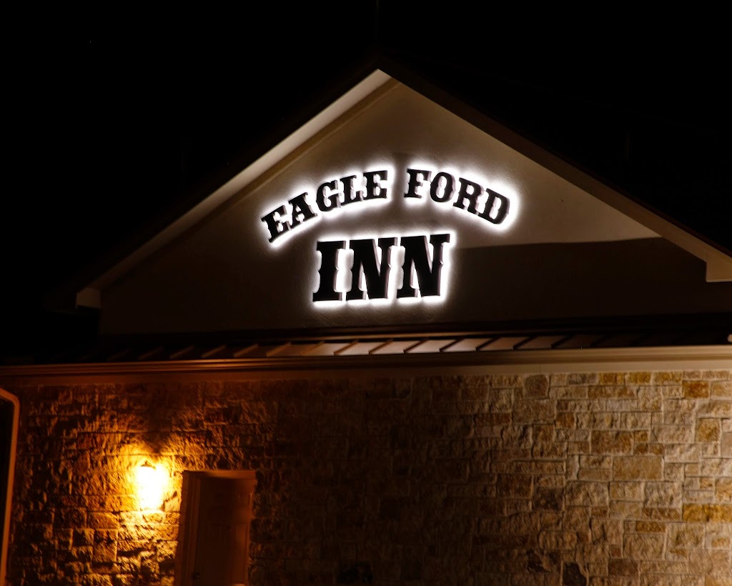 Eagle Ford Inn - lodging  | Photo 4 of 6 | Address: 1700 10th St, Floresville, TX 78114, USA | Phone: (830) 393-5100