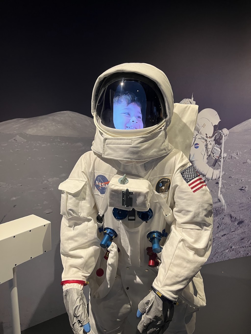 SMUD Museum of Science and Curiosity | 400 Jibboom St, Sacramento, CA 95811, USA | Phone: (916) 674-5000