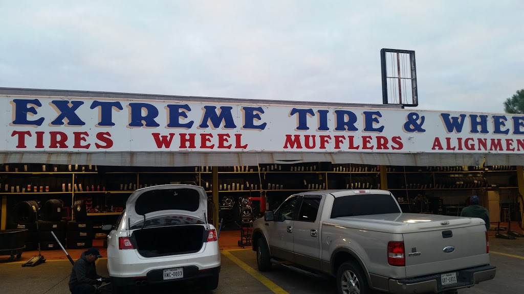 Extreme Tire & Wheel | 3021 W Northwest Hwy, Dallas, TX 75220, USA | Phone: (214) 352-3660