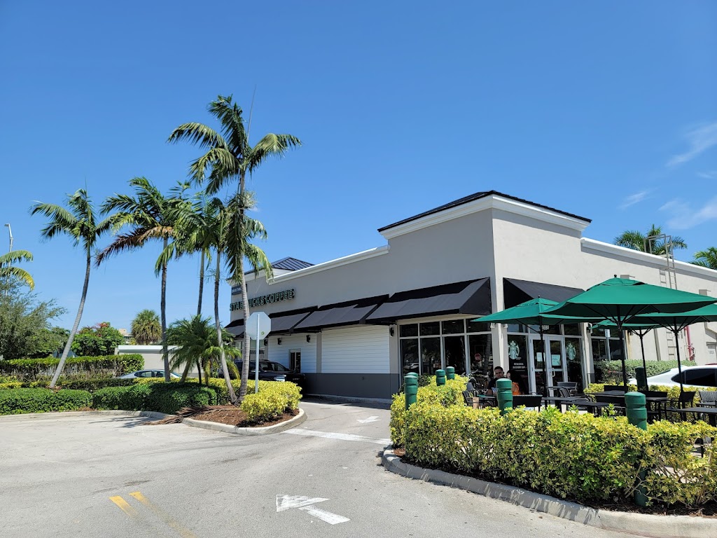Starbucks | 1690 NE Miami Gardens Dr, Miami, FL 33179, USA | Phone: (305) 354-7414