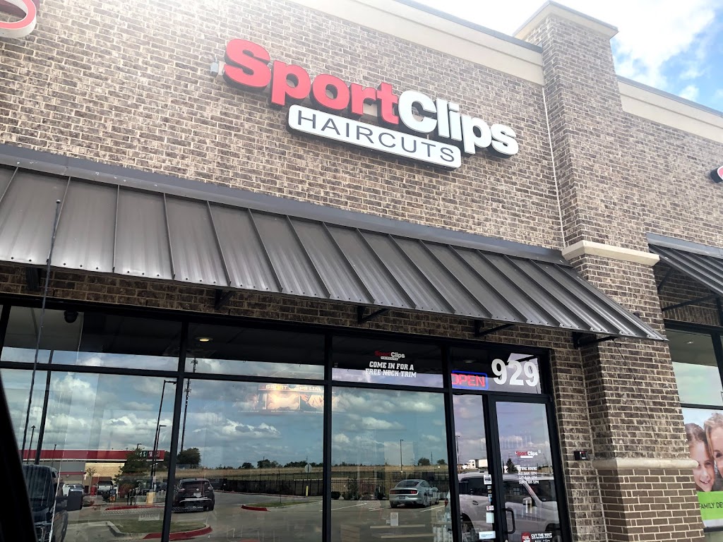 Sport Clips Haircuts of Royse City | 921 Erby Campbell Blvd Suite #400, Royse City, TX 75189, USA | Phone: (972) 635-6100