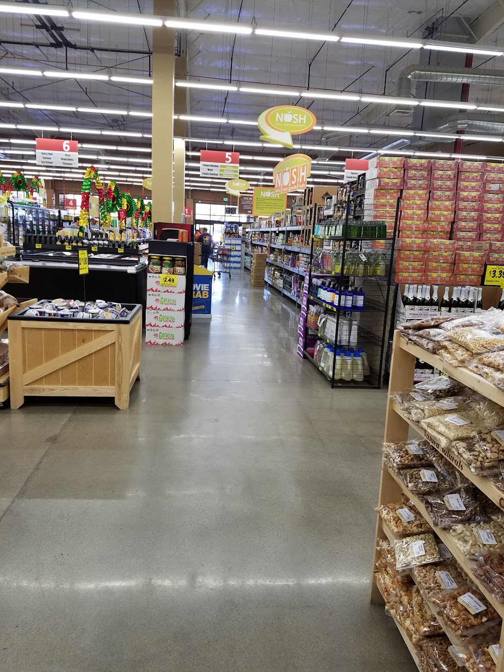 Grocery Outlet | 1330 W Main St, Turlock, CA 95380, USA | Phone: (209) 656-6600