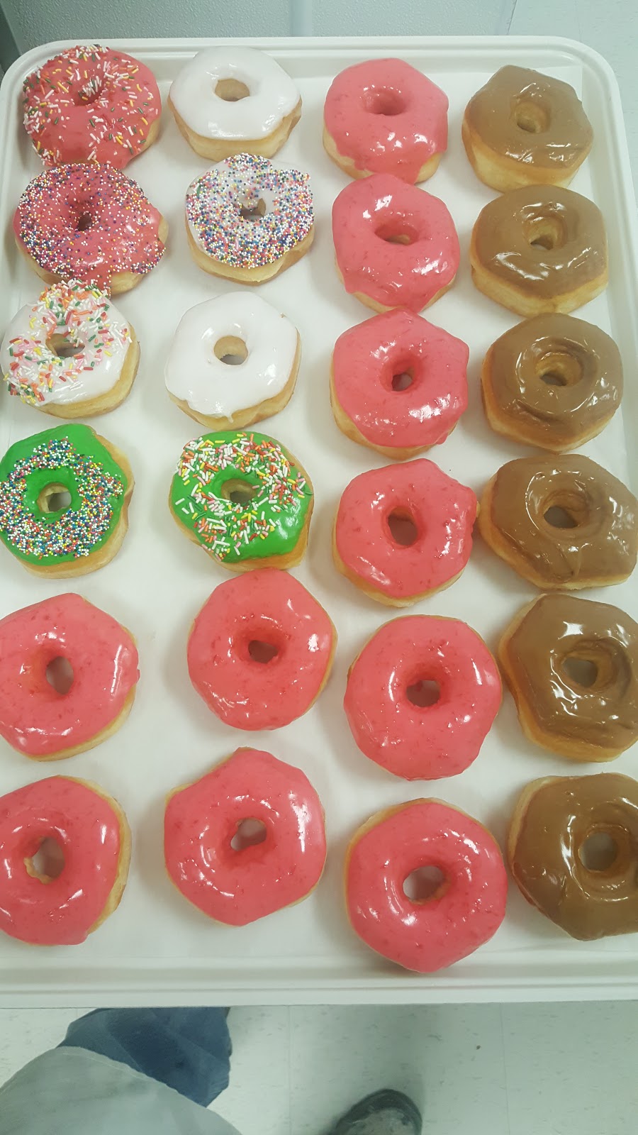 Yummy Donuts | 1701 S Mustang Rd, Yukon, OK 73099, USA | Phone: (405) 577-6929