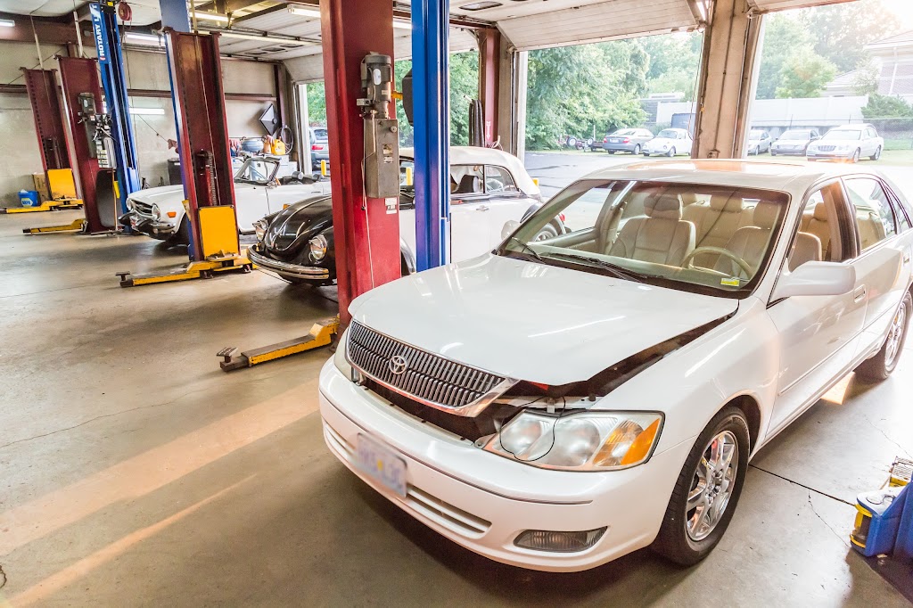 Barrs Auto Repair | 220 West 23rd St S, Independence, MO 64055, USA | Phone: (816) 833-1348