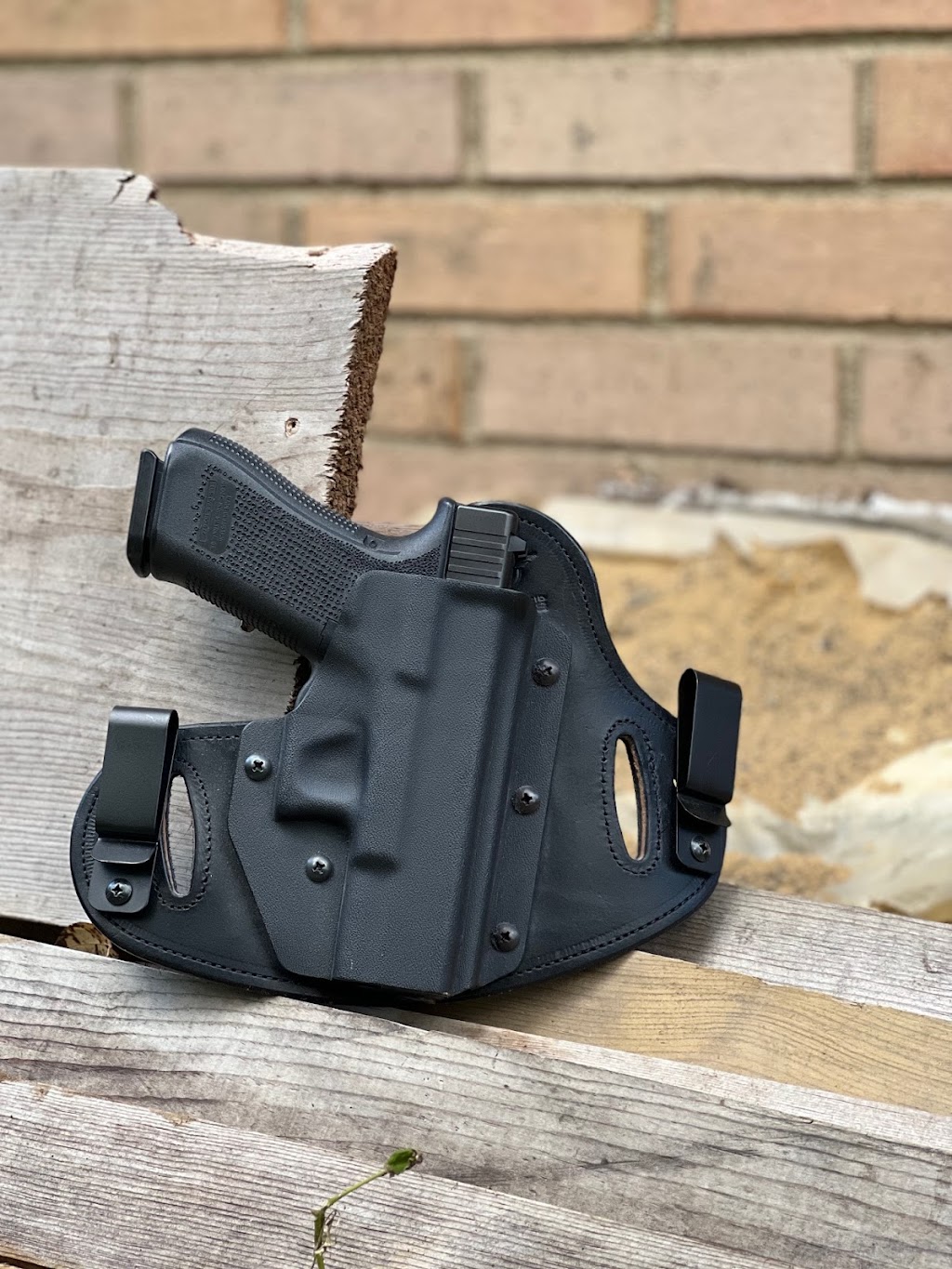 Hidden Hybrid Holsters llc. | 3666 Cleveland Ave SW, Canton, OH 44707, USA | Phone: (330) 484-3709