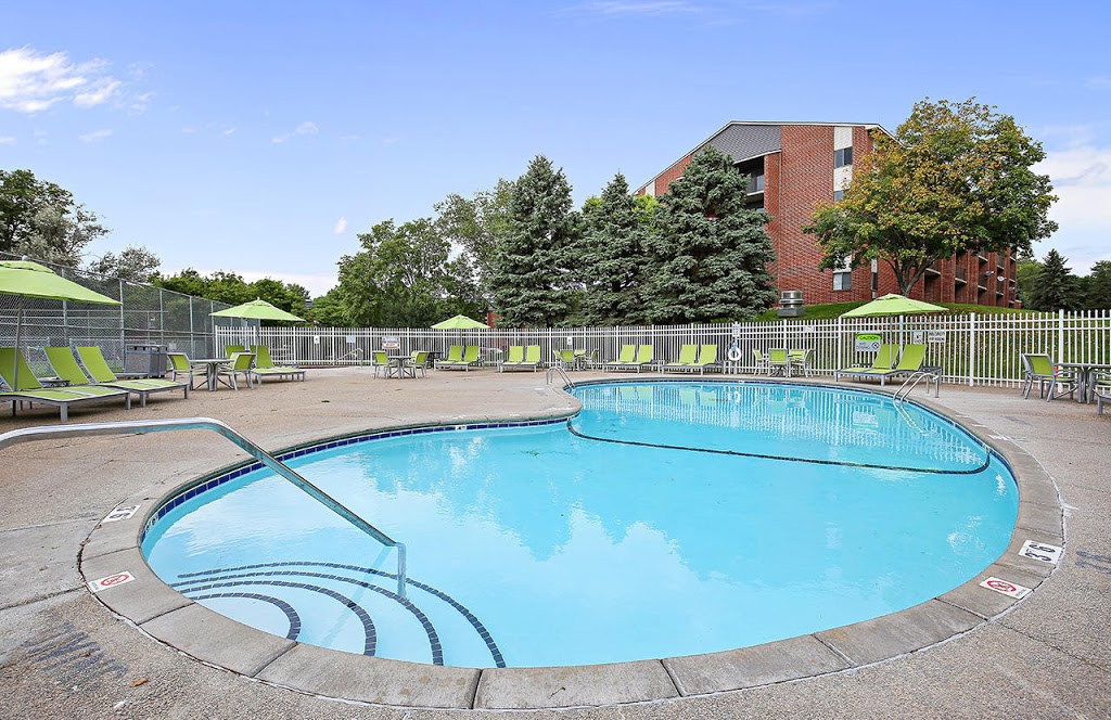 Twelve 501 Apartment Homes | 12501 Portland Ave S, Burnsville, MN 55337, USA | Phone: (877) 780-3129