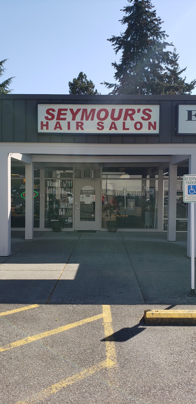 Seymours Northtowne Salon | 2624 Bellevue Way NE, Bellevue, WA 98004, USA | Phone: (425) 822-5559