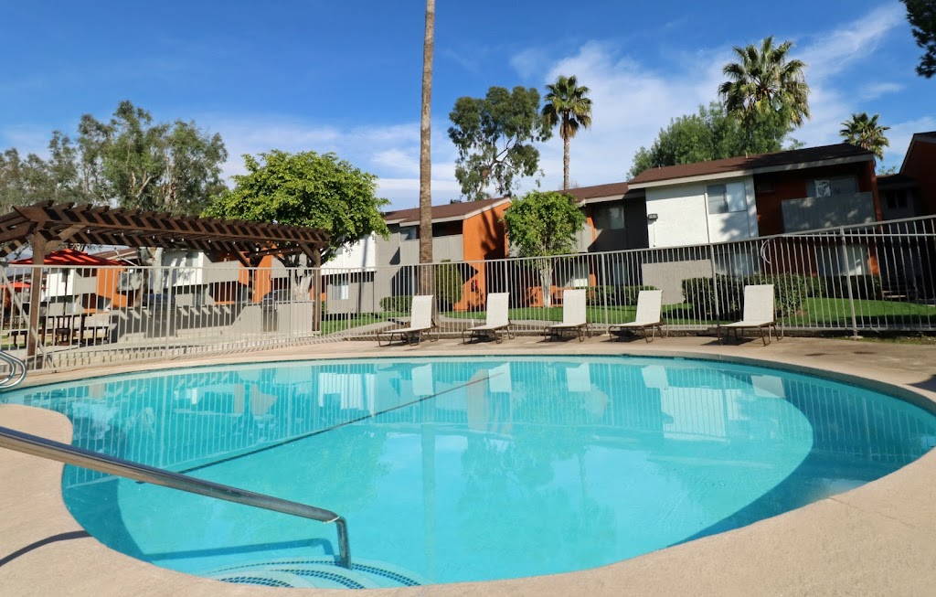 Pacific Trails Luxury Apartment Homes | 18615 E Arrow Hwy, Covina, CA 91722, USA | Phone: (833) 822-7143