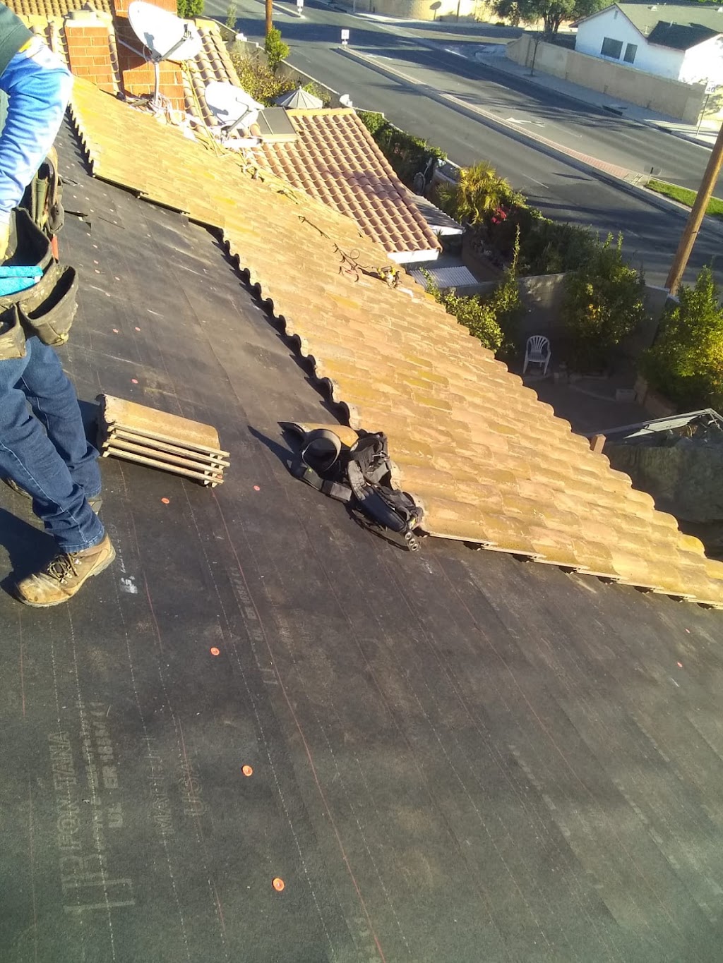 Sierra Roofing | 1525 S Raitt St, Santa Ana, CA 92704, USA | Phone: (657) 356-4630