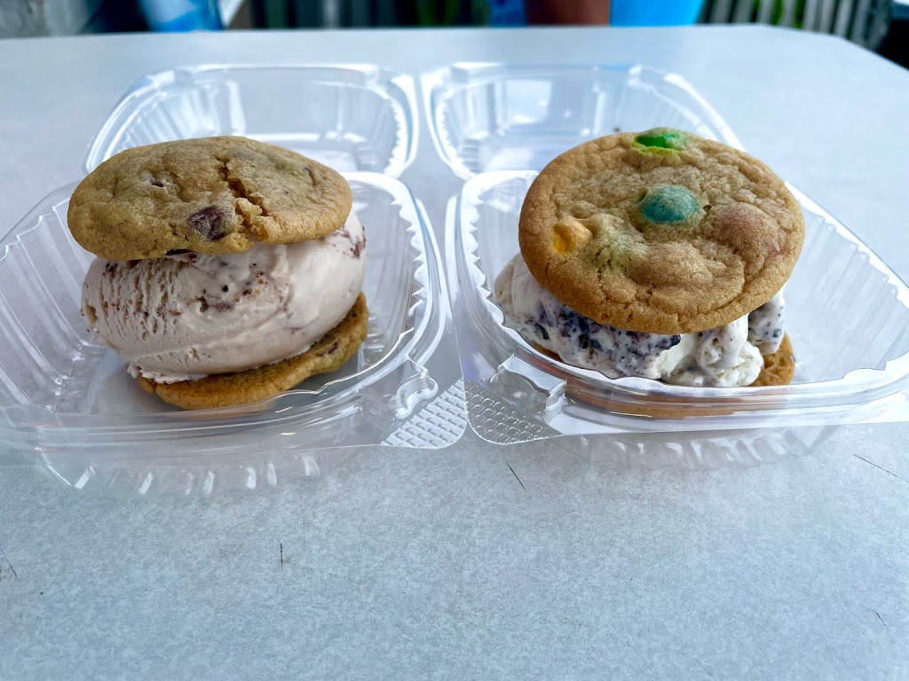 Cookies and Creme Jax Beach | 241 13th Ave N, Jacksonville Beach, FL 32250, USA | Phone: (904) 372-0022